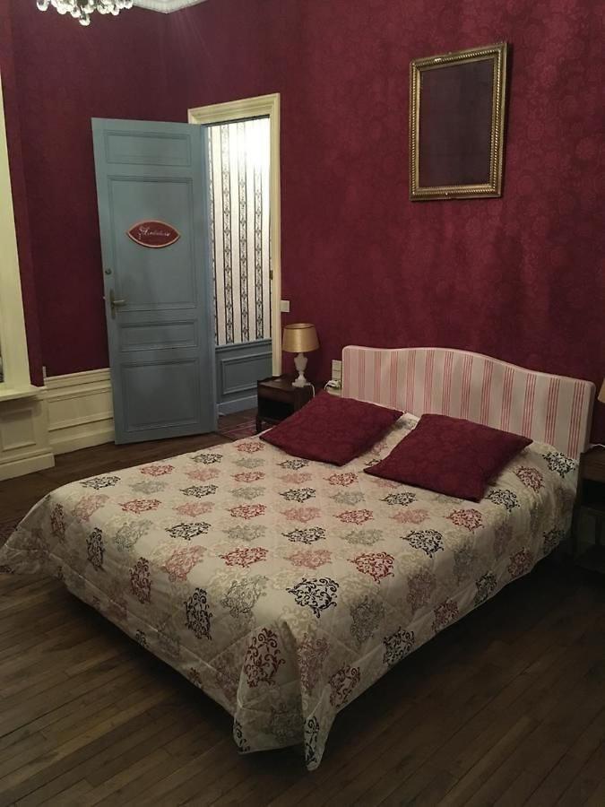 לינה וארוחת בוקר Mouzon  Manoir De La Graviere מראה חיצוני תמונה